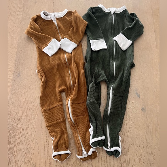 Goumi thermal pjs 12-18 months bundle - Picture 1 of 6